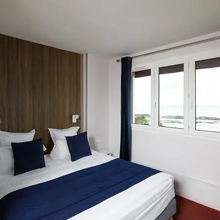 Saint Aubin Logis Hotel & Restaurant Exterior photo